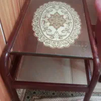 جلو مبلی میز وسط