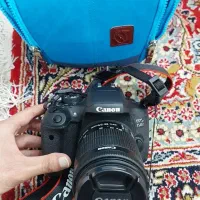دوربین کنون ۷۵۰