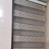 وسایل خانه پرده و بوفه و لوستر و فرش تیکه ای