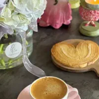 آشپزخانه با بهترین غذاها در خدمت شما