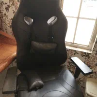 صندلی چرخ دار گیمینگ و اداری در حد نو
