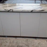 کابینت،جزیره هایگلس ۲متری