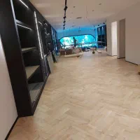 نصب قرنیز پارکت چوب پلاست با کیفیت