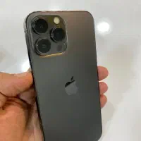 گوشی 13 promax بدون خراش و باز شدگی در حد نو