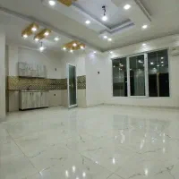 طبقه اول ۸۰ متری ۲خوابه/حمیدیان خیابان ایران