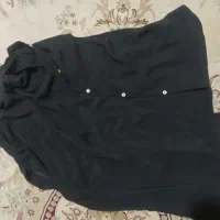 شومیز ها در حد نو نو.کلا یبار پوشیدم.توضیحات.