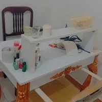 میز ناخن همراه با صندلی