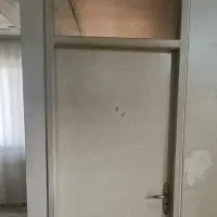 درب چوبی با چارچوب آهنی