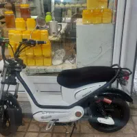 اسکوتر یا موتور برقی
