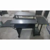 میز کامپیوتر مارک ساجیران