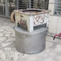 دیگ وگاز|ظروف پخت‌وپز|قیامدشت - خاورشهر, |دیوار
