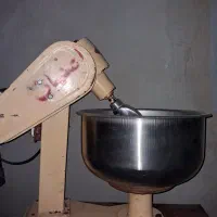 خمیرگر هفت کیلویی