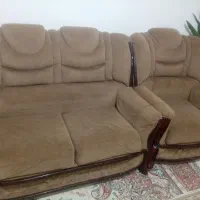 مبل راحتی 7 نفره و دو عدد میز عسلی