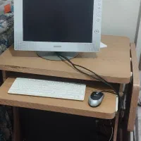 میز کامپیوتر