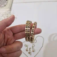 النگو طلا تو ضیحات خوانده شود لطفا