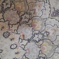 قالی ۹ متری .رنگ کرم .نرم و لطیف