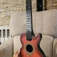 ۳ مدل گیتار اسباب‌بازی نو با جعبه