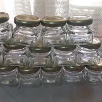 شیشه کوچیک مناسب نگهداری زعفرون ادویه هل و...