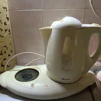 کتری برقی و پایه سالم