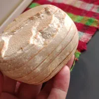 سنگ بسیار زیبا  با چند لایه ودرخشش