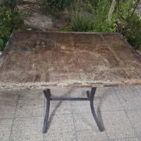 میز ناهار خوری فلزی
