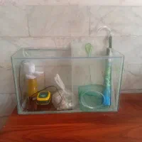 آکواریم با وسایل