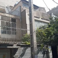۳۱۲ متر کلنگی *بر ۲۴* دارای جواز ساخت ، قابل سکونت|فروش زمین و ملک کلنگی|تهران, جی|دیوار