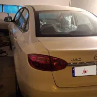 جک j4 مدل ۱۴۰۵