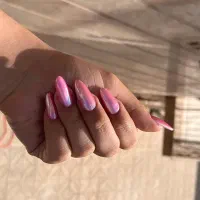 خدمات کاشت  و ترمیم ناخن