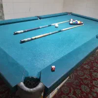 بیلیارد تمیز سالم ۸ فوت