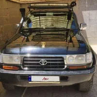 تویوتا لندکروز