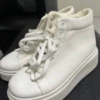 کتونی سفید لژ دار سایز ۳۷