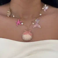 گردنبند صدف طبیعی رنگی