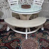 دو دست میز ناهار خوری ۵ نفره و۴ نفره