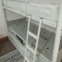 تخت دو طبقه