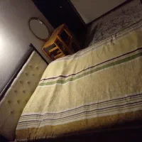 تخت خواب دو نفره کاملا در حد نو