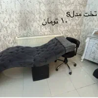 وسایل سالن زیبایی تخت مژه وآینه کنسول وکمد۳کشو