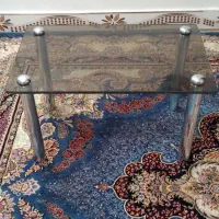 میز سالم و شیشه ای