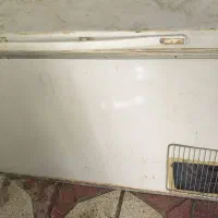 فریزر صندوقی و یک جفت دو قلو الکنرواستیل