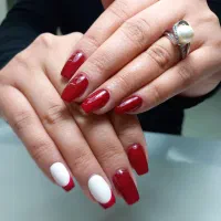 خدمات کاشت ناخن*آفر ویژه به مدت محدود*