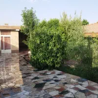 باغ در قلب اصفهان روبه رو شهید کشوری