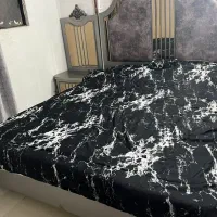 تخت دو نفره به همراه اینه کنسول