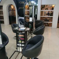 اجاره صندلی رنگ،کراتین،میزناخن،تخت مژه درسالن لوکس