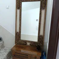میز و آینه