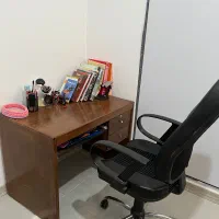 میز و صندلی