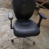 صندلی اداری چرخی