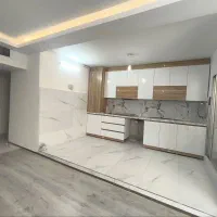 آپارتمان ۸۶ متر / سند آماده/ خوش نقشه /بازسازی شده