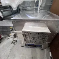 کلیه وسایل رستوران در حد نو