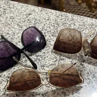 تعدادی عینک سالم و ی دسته شکسته ب فروش میرسه