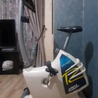 دوچرخه ثابت ورزشی